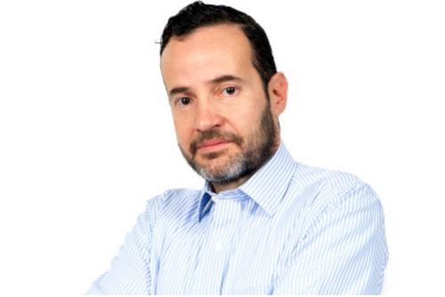 El consultor asociado del CIEN, Francisco Quezada, cree que la suspensión de audiencias es tema recurrente en e sistema de justicia. (Foto: Cuenta Facebook del CIEN/Soy502)