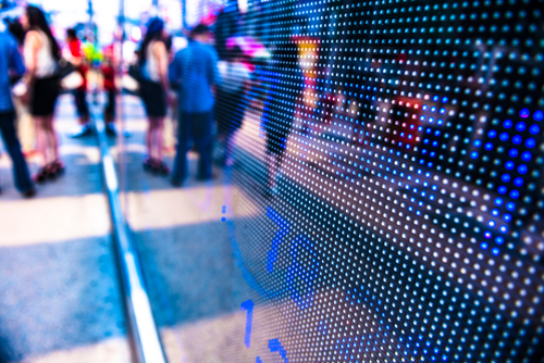El objetivo de la ley contra el lavado de dinero no es perseguir al ciudadano común o la economía informal, enfatizó Córdova. (Foto: Canva/Soy502)
