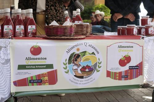 Los productos finales del tomate fueron presentados en una exposición pública. (Foto: redes)