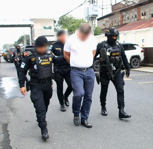 Alejandro Beltranena Solis, de 52 años, es el piloto aviador capturado. (Foto: PNC)