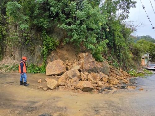 Loa lluvias podrían generar derrumbes y afectar la circulación en algunas carreteras. (Foto: archivo)