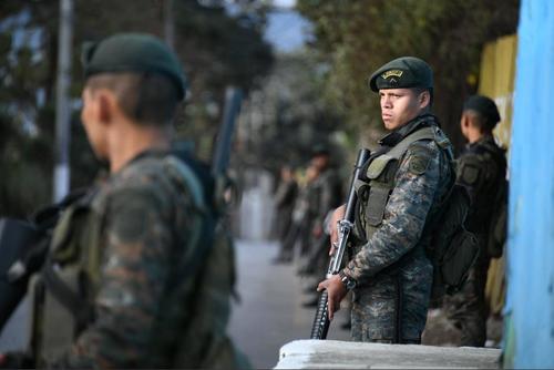 Acuerdos de Paz, seguridad ciudadana, Policía Nacional Civil, Ejército de Guatemala, fortalecimiento del poder civil, Jorge Santos, Francisco Girón, seguridad democrática, 02