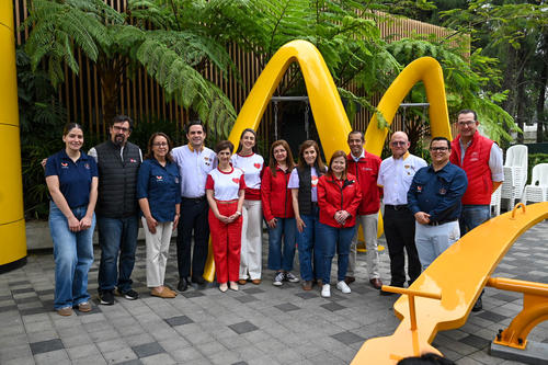 McDonald's, Big Mac, menú, niños, niñez, sonrisas, fiesta, donación, fondos, Guatemala, Soy502