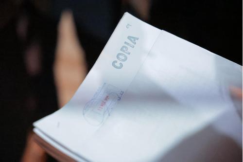 Una de las denuncias señala un posible cobro superior al precio anunciado en la valla. (Foto: DIACO)