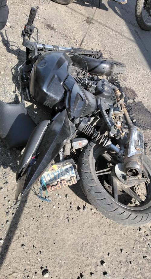 En esta motocicleta se conducían los criminales. (Foto: PNC)