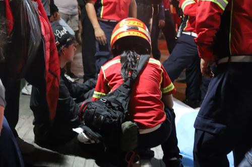 Los Bomberos Municipales fueron los encargados de cubrir esta emergencia. (Foto: CMB)