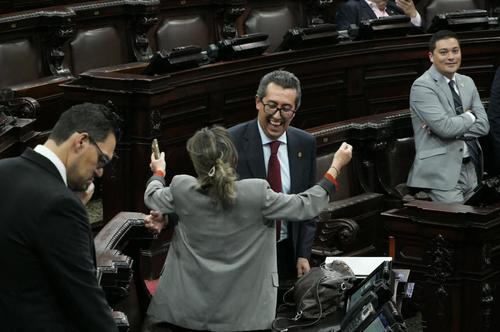Jonathan Menkos, Ministerio de Finanzas, Banco de Guatemala, Bernardo Arévalo, Congreso de la República, Corte de Constitucionalidad, Movimiento Semilla, Junta Monetaria, 02