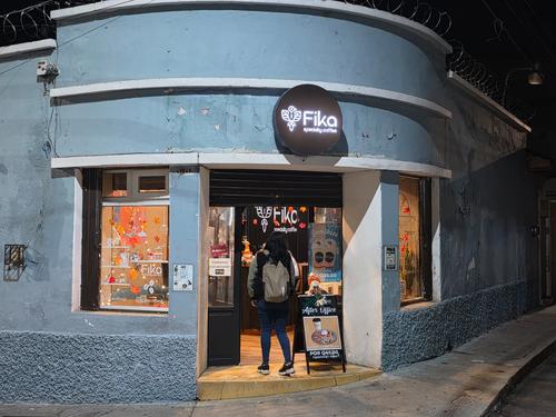 Fika está ubicado en la 12 avenida y 3a. calle de la zona 1, a pocos metros del Centro Histórico de Xela. (Foto: Leslie de León)