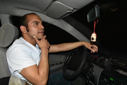 Pasada la experiencia, el conductor se pregunta si estuvo a punto de perder la razón. (Foto: Bernardo Montúfar)