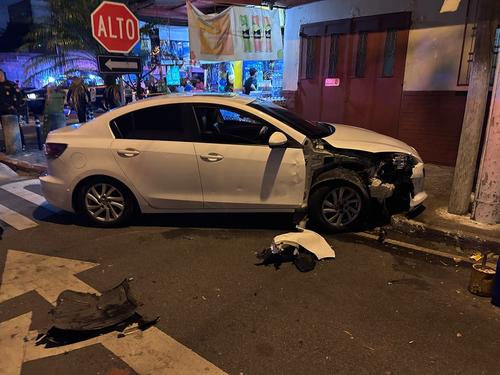 La persecución terminó en la zona 11, donde se registró un intercambio de disparos. (Foto: PNC)