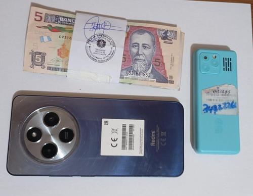 Esto fue lo que se incautó durante la captura. (Foto: PNC)