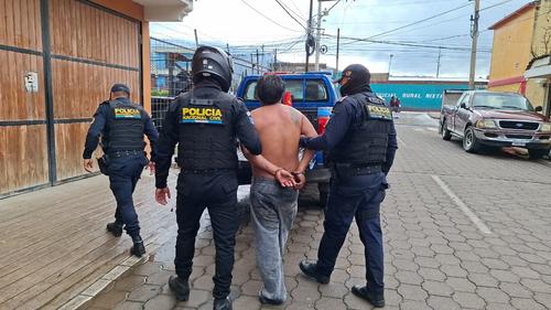 Las investigaciones indican que son presuntos integrantes de la mara Salvatrucha. (Foto: PNC)