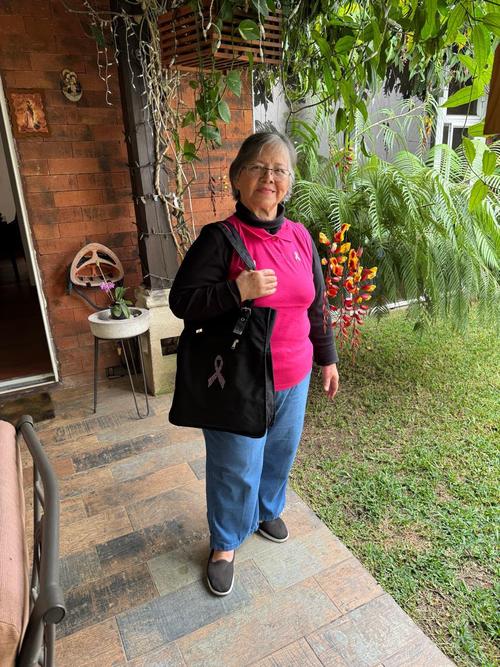 Pharmadel, Romilia Flores, Manuel Morales, autoevaluación, cáncer de mama, diagnóstico, prevención, Guatemala, Soy502