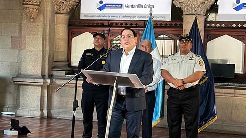 Gobernación informó que ahora se reforzará el resguardo de la familia de Foppa. (Foto: Edgar Pocón)