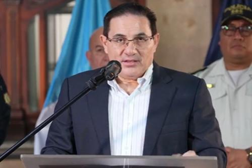 El ministro de Gobernación, Marco Antonio Villeda confirmó detalles del crimen. (Foto vía: captura de video)