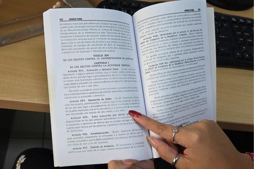 Siembra de pruebas, implantación de evidencia, simulación de delito, Código Penal, falso testimonio, falsedad ideológica, prueba inadmisible, debido proceso, 02