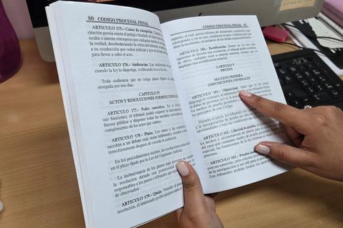 Siembra de pruebas, implantación de evidencia, simulación de delito, Código Penal, falso testimonio, falsedad ideológica, prueba inadmisible, debido proceso, 04