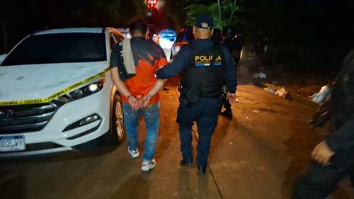 Daniel "N", de 51 años, quien conducía la camioneta fue capturado. (Foto: PNC)