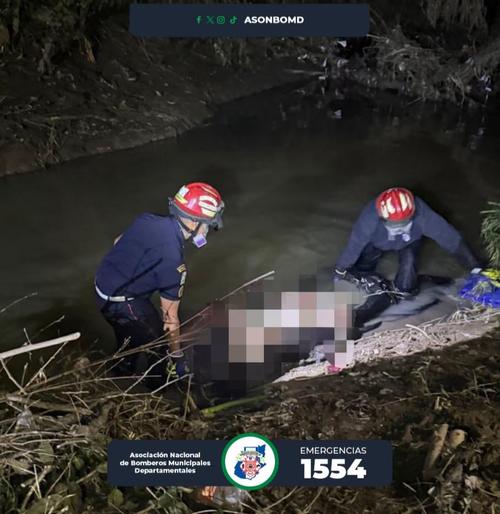 El cuerpo se encontraba en estado de descomposición. (Foto: Bomberos Municipales Departamentales)