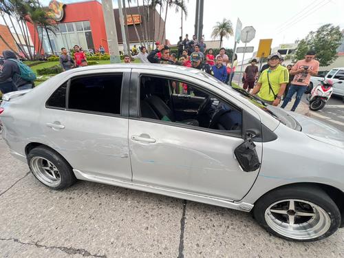 Según indicaron las autoridades de tránsito, la movilidad vehicular en avenida Petapa y Calzada Atanazio Tzul estará complicado. (Foto: CMB)