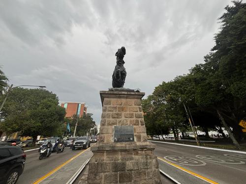 La escultura de Reyna Barrios forma parte del patrimonio histórico de la ciudad. (Foto: Alejandra Sánchez)