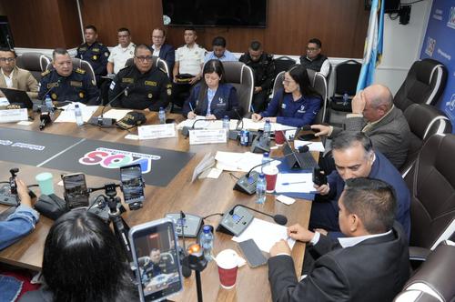 David Estuardo Custodio Boteo, Policía Nacional Civil, renuncia director PNC, Marco Antonio Villeda, Ministerio de Gobernación, Juan Francisco Solórzano Foppa, hermanos Choc Toz, seguridad pública, 02