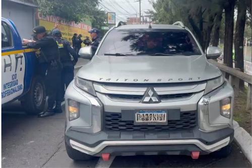 La PNC reportó la recuperación del vehículo unos 10 minutos después del robo. (Foto: PNC)