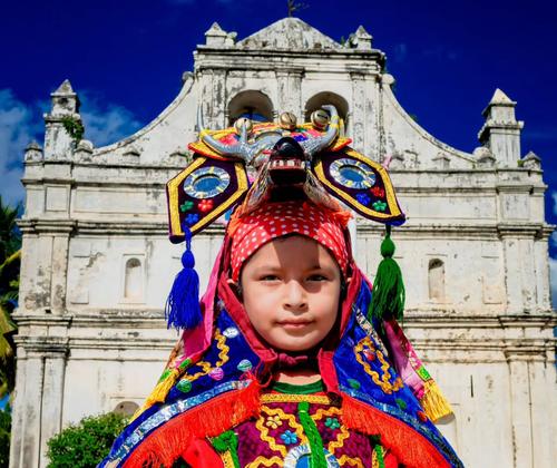 Las danzas tradicionales son una expresión fundamental de la cultura e identidad de Cahabón. (Foto: fotoseveliz)