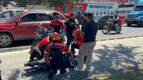 Tres personas resultaron heridas tras el accidente de tránsito. (Foto: CBM)