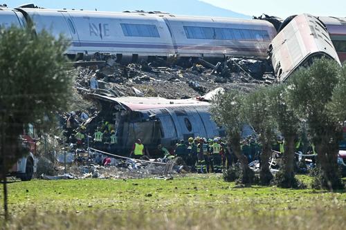 La cifra de fallecidos aumentó a 64 tras el accidente ferroviario. (Foto: AFP)