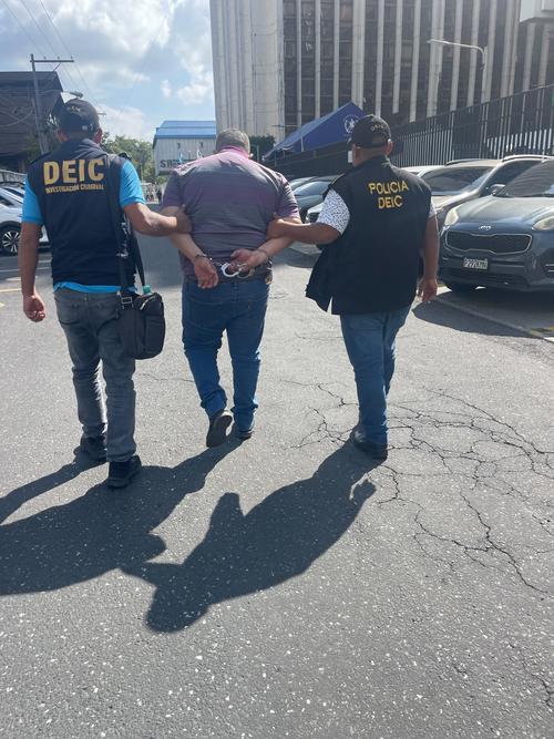 El hombre fue puesto a disposición de la justicia. (Foto: PNC)
