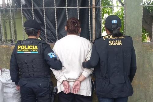 Entre las personas aprehendidas por el delito de lavado de dinero u otros activos reportadas por el MP, figuran, al menos tres mujeres. (Foto: MP/Soy502)