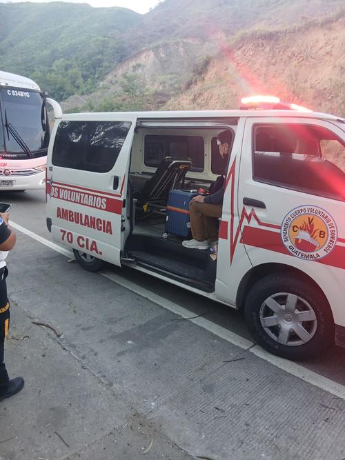 Otros pasajeros fueron atendidos por crisis nerviosa. (Foto: Bomberos Voluntarios)