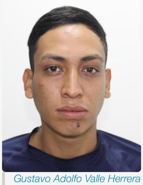 Uno de los cuerpos hallados corresponde a Gustavo Adolfo Valle Herrera, de 28 años. (Foto vía: PNC)