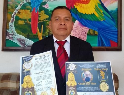 Oswaldo Lem Pérez cuenta con más de cuatro décadas dedicadas a las artes. (Foto: Edwin Guá/Colaborador)