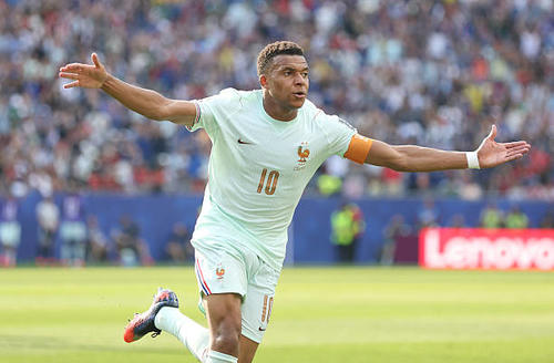 Los secuestradores también habrían planeado agredir al futbolista francés. (Foto: Getty Images)