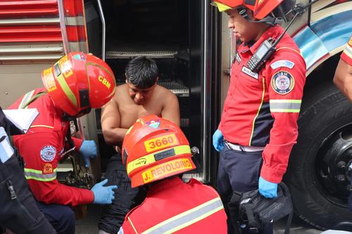 La víctima fue trasladada a un centro asistencial. (Foto: CBM)