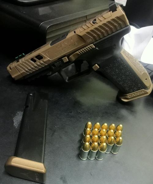 La PNC indicó que la portación de armas requiere documentación emitida por la DIGECAM. (Foto: PNC)