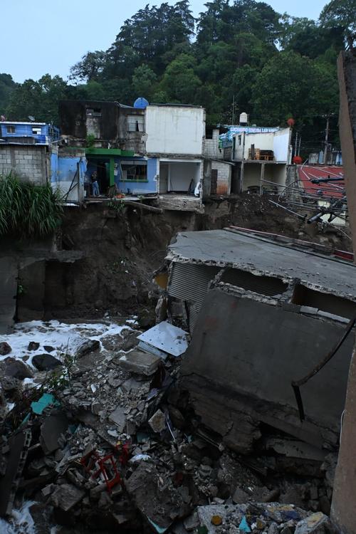 Los residentes temen que la estructura obstruya el paso del agua. (Foto: José Luis Pos/colaborador)