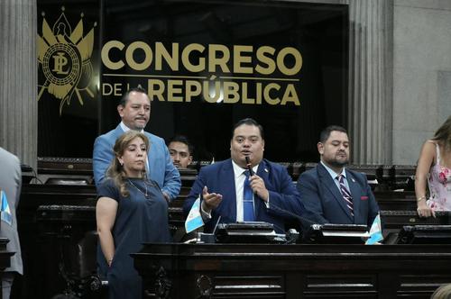 Diputado Allan Rodríguez cuestionó la nueva iniciativa en el Pleno. (Foto: Wilder López/Soy502)
