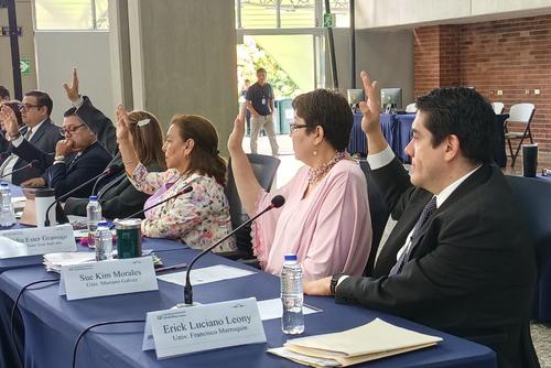 En los criterios de evaluación para la formación académica se estableció que los títulos obtenidos en países de Centroamérica no requieren homologación. (Foto: GuatemalaVisible/Soy502)