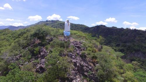 La Virgen del barrio El Molino es un ícono de la Perla de Oriente, ya que es la efigie más grande en la cabecera departamental. (Foto: Nehemías Gutiérrez/Colaborador)