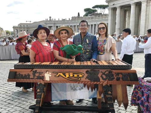 Marimba, grupo Ajin, guatemalteca, caticano, papa Leon XIV, Soy502, Guatemala, noticias 3