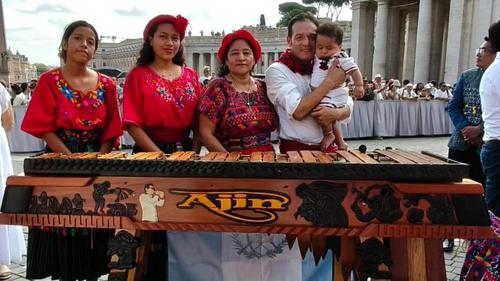 Marimba, grupo Ajin, guatemalteca, caticano, papa Leon XIV, Soy502, Guatemala, noticias 5