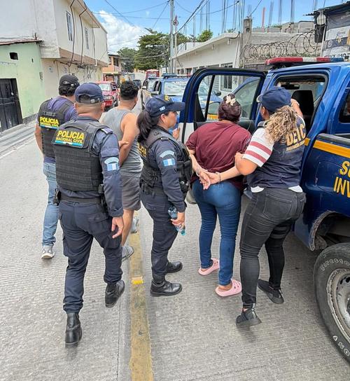 Los esposos fueron puestos a disposición de la justicia. (Foto: PNC)