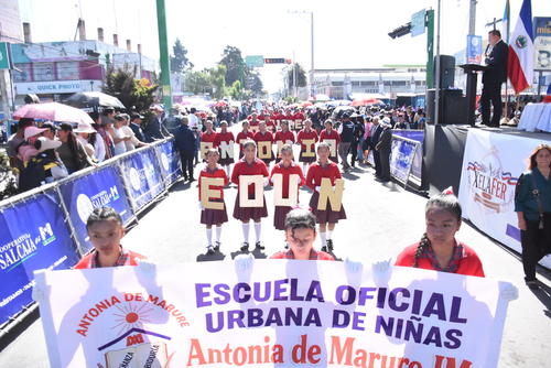 Con este desfile inician las actividades de la Feria Centroamericana de Independencia. (Foto: Erick Colop/Colaborador)