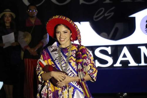 Raquel Sánchez, Señorita Quetzaltenango fue una de las más aplaudidas durante la pasarela. (Foto: Oswaldo Cop/Colaborador)