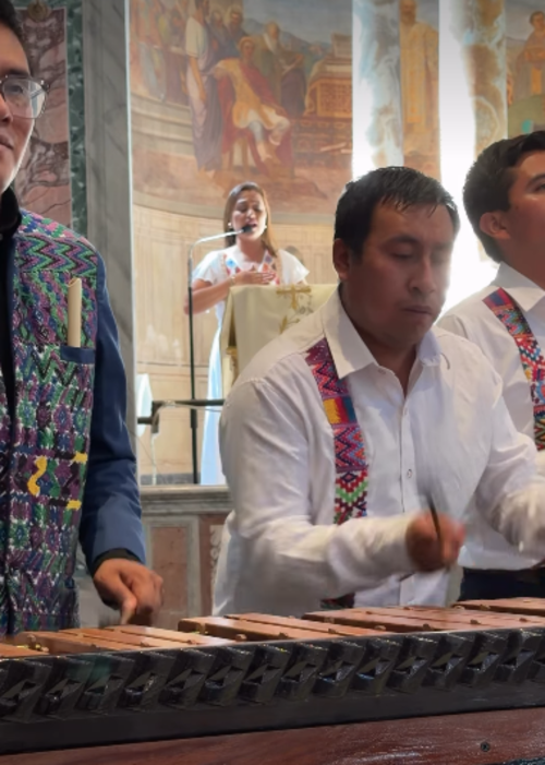 Chrispapita, guatemalteco, Roma, virgen, Independencia, Guatemala, soy502, noticias 1