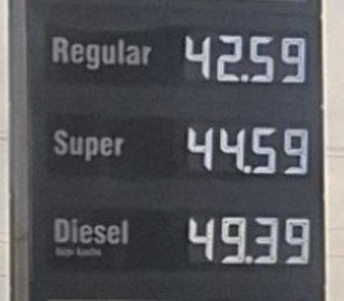 Estos son los precios en la modalidad autoservicio, los cuales son menores al servicio completo. (Foto: Redes sociales)