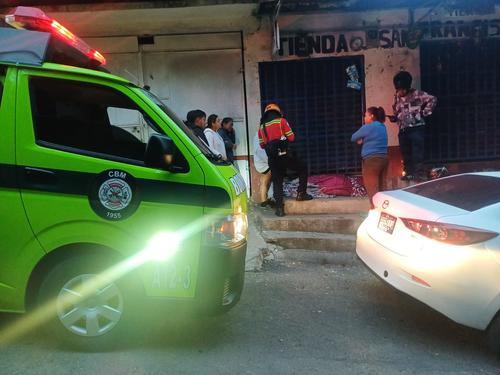 Socorristas llegaron al lugar para atender la emergencia. (Foto: Bomberos Municipales)